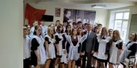 Почетные гости на первом уроке у гимназистов