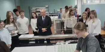 Диалог с депутатом и секреты полиграфии