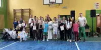 Спортивная эстафета "Всей семьей на старт!"